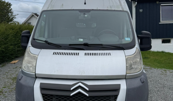 Citroen (foran bilde)